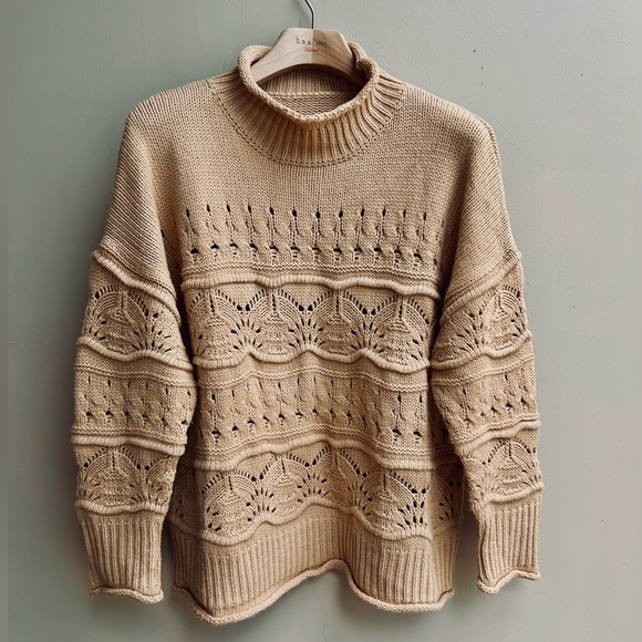 Sweaters - Oversized Knit Sweater